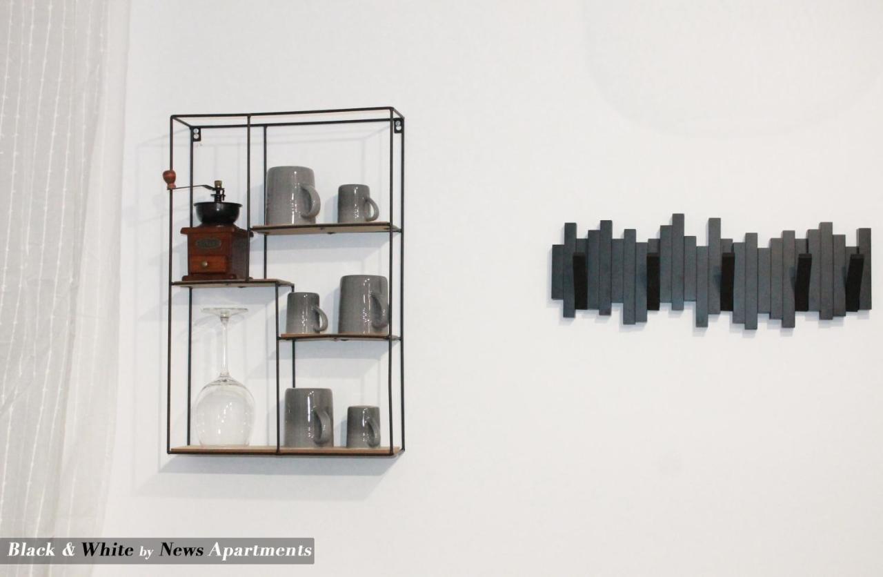Black & White - News Apartment Bükreş Dış mekan fotoğraf